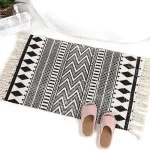 tapis de bain noir élégant