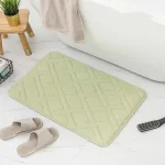 tapis mousse confortable salle de bain