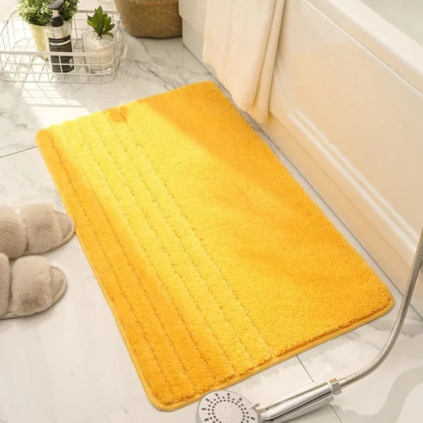Tapis salle de bain jaune